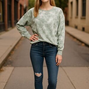 2/$30 AR-33 Sweatshirt Size M Green Tie Dye Pullover NEW AR33 Workout Athleisur